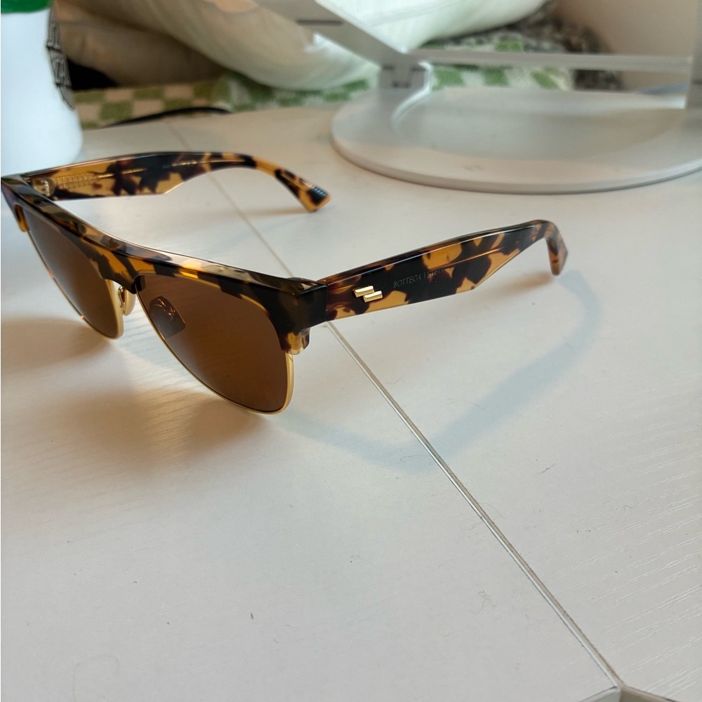Bottega Veneta 55mm Square Sunglasses (Tortoise) - Picture 2 of 7